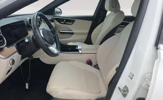 Mercedes-Benz Clase C 2025 C 300 Sedán 4 puertas