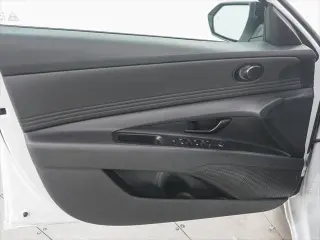 Hyundai ELANTRA Híbrido 2025 SEL Sport 4dr Sedán