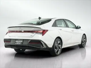 Hyundai ELANTRA Híbrido 2025 SEL Sport 4dr Sedán