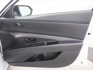Hyundai ELANTRA Híbrido 2025 SEL Sport 4dr Sedán