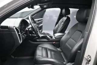 Porsche Cayenne 2021 AWD 4dr SUV
