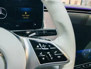 Mercedes-Benz EQE 2023 AWD EQE 500 4MATIC 4dr Sedán