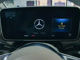Mercedes-Benz EQE 2023 AWD EQE 500 4MATIC 4dr Sedán