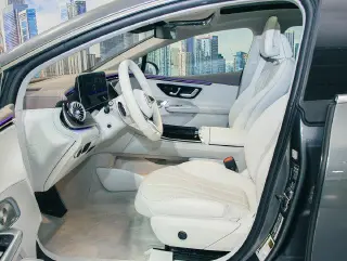 Mercedes-Benz EQE 2023 AWD EQE 500 4MATIC 4dr Sedán