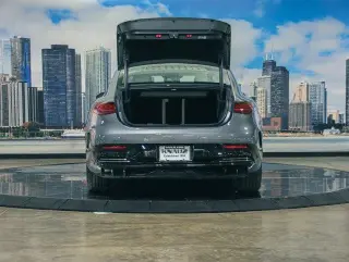 Mercedes-Benz EQE 2023 AWD EQE 500 4MATIC 4dr Sedán