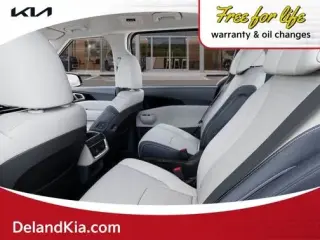 Carnaval Kia 2025 SX Prestige 4dr Mini-Van