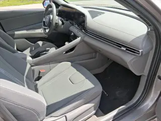 Hyundai ELANTRA 2024 SEL 4dr Sedan