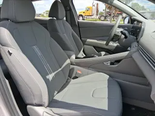 Hyundai ELANTRA 2024 SEL 4dr Sedan