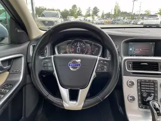 Volvo S60 2018 AWD T5 Inscripción 4dr Sedan