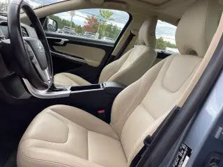 Volvo S60 2018 AWD T5 Inscripción 4dr Sedan