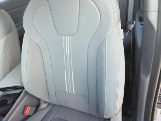 Hyundai Elantra 2024 SEL sedán 4 puertas