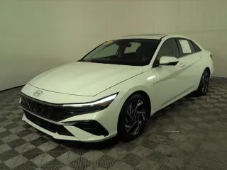 Hyundai ELANTRA 2024 Limited Sedán 4 puertas