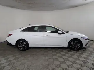 Hyundai ELANTRA 2024 Limited Sedán 4 puertas