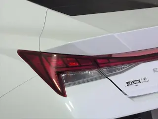 Hyundai ELANTRA 2024 Limited Sedán 4 puertas
