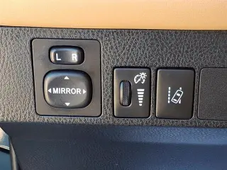 Toyota RAV4 híbrido 2017 AWD Limited 4dr SUV