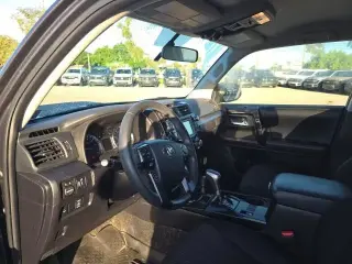 Toyota 4Runner 2019 4x4 SR5 4dr SUV