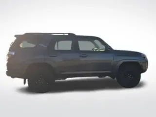 Toyota 4Runner 2019 4x4 SR5 4dr SUV
