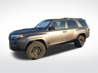 Toyota 4Runner 2019 4x4 SR5 4dr SUV