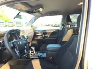 Toyota 4Runner 2019 4x4 SR5 4dr SUV