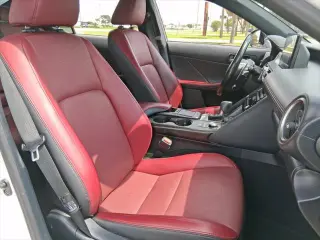 Lexus IS 300 2021 4dr Sedán