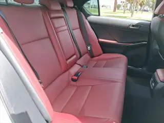 Lexus IS 300 2021 4dr Sedán