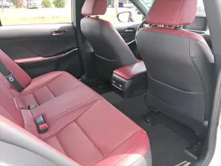 Lexus IS 300 2021 4dr Sedán