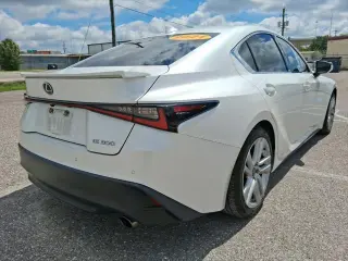 Lexus IS 300 2021 4dr Sedán