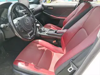 Lexus IS 300 2021 4dr Sedán