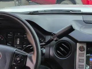 Toyota Tundra 2018 4x2 SR 4 puertas Double Cab Pick-up (4.6L V8)