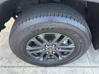 Toyota Tundra 2024 4x4 SR5 4dr Cab Pickup CrewMax