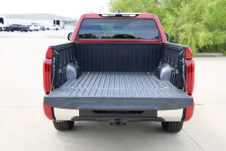 Toyota Tundra 2022 4x4 SR5 4dr CrewMax Cab Pickup SB