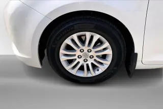 Toyota Sienna 2016 Limitado 7-Pasajeros 4dr Mini-Van