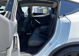 Modelo Y Tesla 2025 AWD Desempeño 4dr Crossover