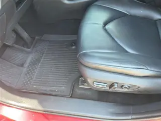 Toyota Highlander 2021 con tracción en las cuatro ruedas XLE de cuatro puertas SUV