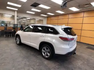 Toyota Highlander 2016 AWD Limited Platinum 4dr SUV