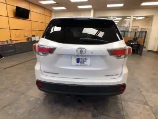 Toyota Highlander 2016 AWD Limited Platinum 4dr SUV