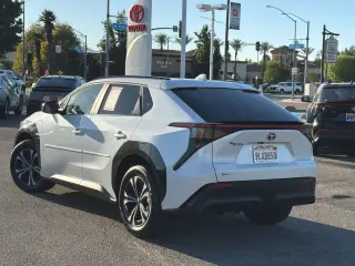 Toyota bZ4X 2024 XLE 4dr Crossover