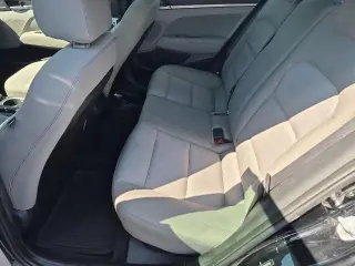 Hyundai Elantra 2017 SE 4dr Sedan 6M (EE. UU.)
