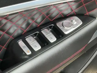 Genesis G70 2023 3.3T Estándar 4dr Sedán