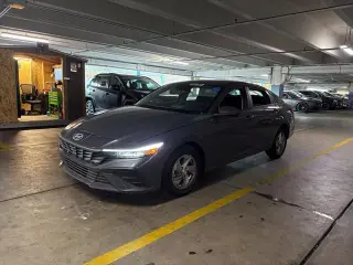 Hyundai ELANTRA 2026 SE Sedán 4 puertas