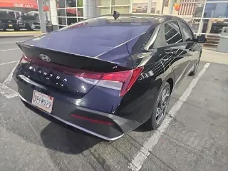 Hyundai ELANTRA 2025 SEL Sport 4dr Sedán