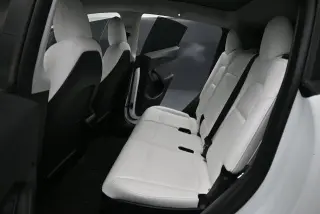 Tesla Model Y 2023 AWD Long Range 4dr Crossover