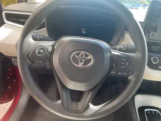 Toyota Corolla Híbrido 2022 LE 4dr Sedán