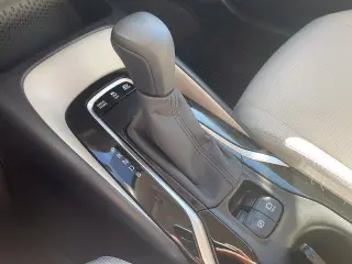 Toyota Corolla Híbrido 2022 LE 4dr Sedán