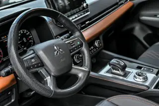 Mitsubishi Outlander 2024 AWD SEL 4dr SUV