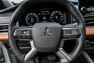 Mitsubishi Outlander 2024 AWD SEL 4dr SUV