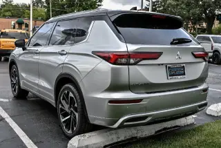 Mitsubishi Outlander 2024 AWD SEL 4dr SUV