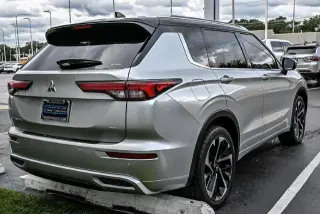 Mitsubishi Outlander 2024 AWD SEL 4dr SUV