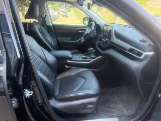 Toyota Highlander 2022 XLE 4dr SUV