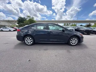 Toyota Corolla 2024 LE 4dr Sedán